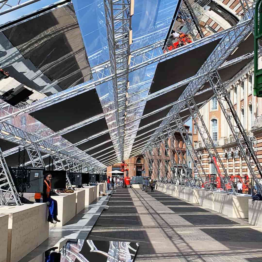 Pavillon Toulouse 2030 et ses panneaux miroir Like Mirror